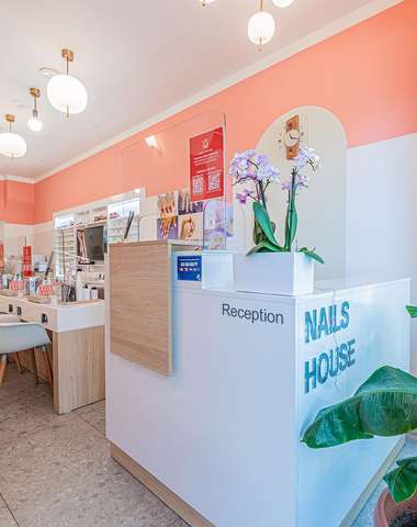 Nail House: Štúrová 4, Košice