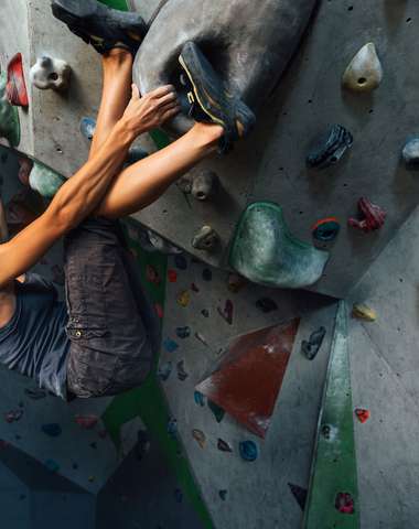 Lezecký zážitok pre dospelých aj detí v najväčšom lezeckom centre na východe T2 Boulder Arena
