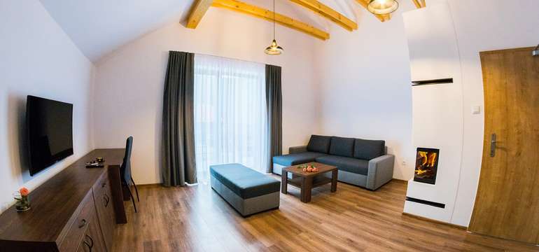 Apartmán 5 – Dvojlôžkový apartmán s prístelkou (2 + 2 + 5)