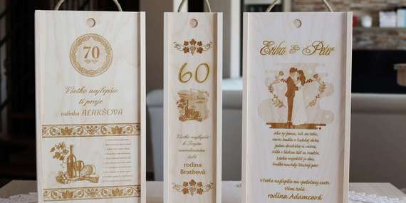 Drevená darčeková krabica na fľašu vína a krájacia doska s laserovým gravírovaním / Slovensko