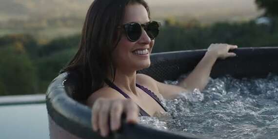 Prenájom vírivky MSPA Duet až pre 6 osôb - wellness
zážitok u vás doma/Bratislava - Petržalka