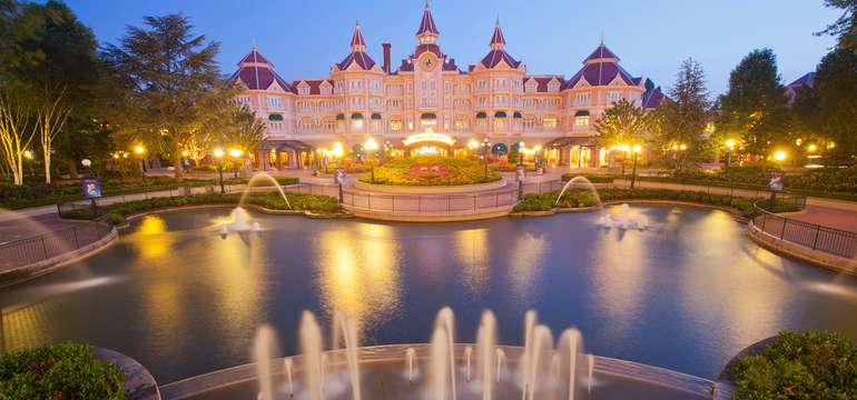 Večerní ohňostroj v Disneylandu bude nezapomenutelným zážitkem