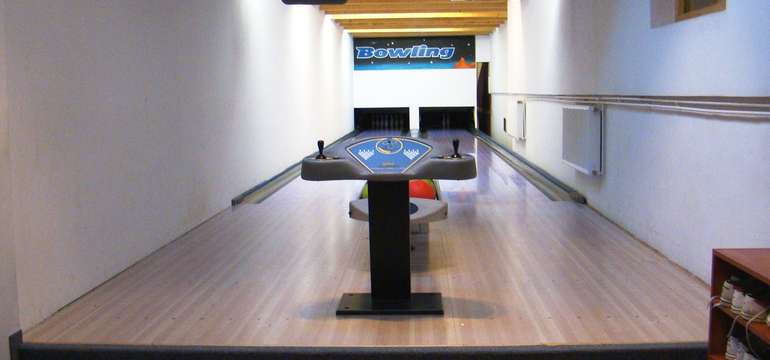 V hotelu Podlesí můžete trávit volný čas při bowlingu
