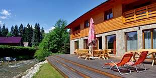 Večery na letnej terase penziónu Limba v Nízkych Tatrách vás neomrzia