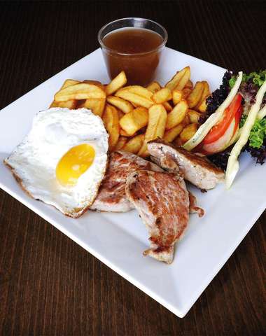 Medailónky z bravčovej panenky s demi-glace omáčkou
