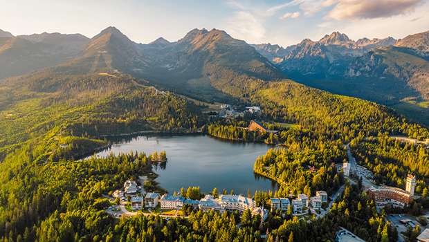 Štrbské Pleso: Pohodová promenáda okolo jazera