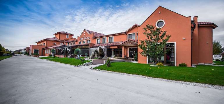 Hotel Galanta**** - elegantný hotel situovaný v jednom z najatraktívnejších regiónov