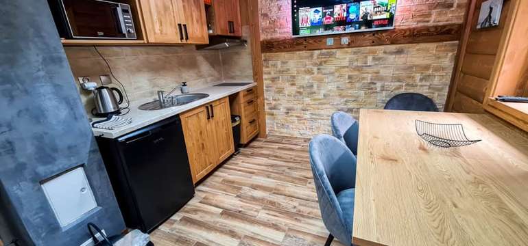 SmartTV s androidOS a NETFLIX a dotykové vypínače