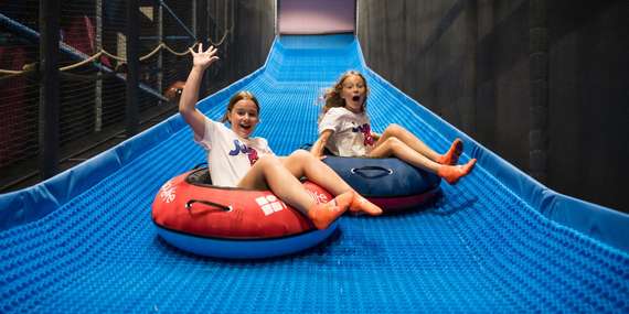 Jump Fun: jedinečné trampolínové centrá a najmodernejšie atrakcie pre malé aj veľké deti/Jump Fun Nivy
