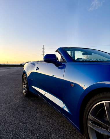 Atmosférický 6.2L V8 bez turba — 453 koní, 617 Nm, zážitková jazda na Chevrolet Camaro SS Cabrio V8
