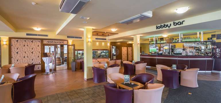 Holliday Village Tatralandia v Liptovskom Mikuláši - lobby bar