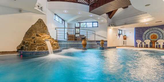 Pobyty v hoteli Amalia*** v srdci Vysokých Tatier kúsok od zastávky TEŽ s raňajkami a neobmedzeným vstupom do vyhrievaného bazéna/Vysoké Tatry - Nová Lesná