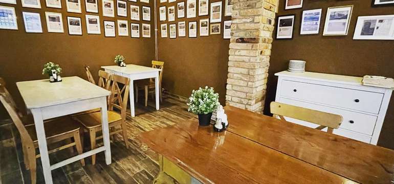 Príjemný interiér Old Brick Pub
