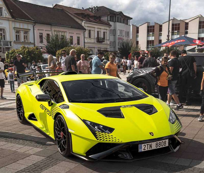 1 000+ áut a motocyklov a 500+ exponátov RALLY MODELOV 