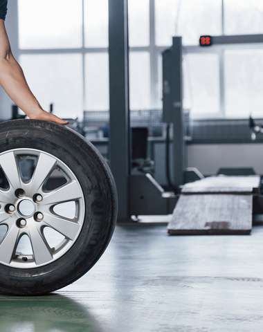 Šetrné prezutie bez rizika poškodenia pneumatiky na stroji S1000 Evoluzione