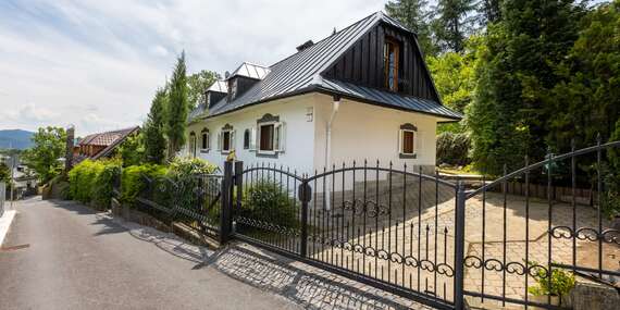 Prekrásna staromestská Villa Amalia v centre Banskej Štiavnice pri Klopačke pre 4 až 16 osôb/Banská Štiavnica