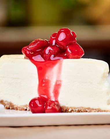 Tvarohový cheesecake s ovocným topinkem (ilustrační foto)