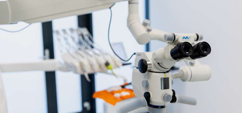 Digital Dental Clinic: vstupné vyšetrenie, dentálna hygiena, bielenie zubov