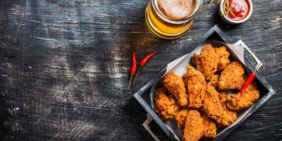 Kilo rezňov a Plzeň k tomu – dokonalý zážitok pre partiu gurmánov v Casa de Padel/Bratislava - Nové Mesto