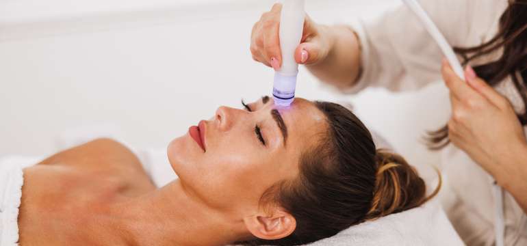 Ošetrenie Hydrafacial pre žiarivú pleť v Maya Beauty Clinic