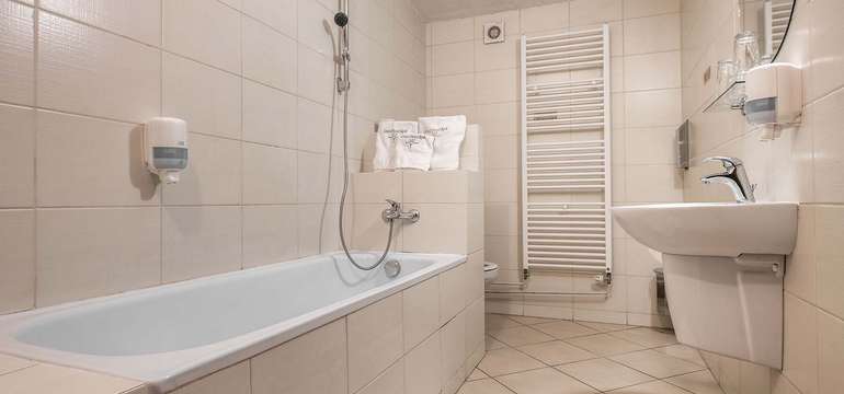 Všetky izby sú vybavené vlastným hygienickým zariadením (s vaňou alebo sprchou)