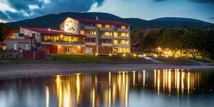 Prežite letné slnečné dni pri brehu ,,Slovenského mora“ v Hoteli Glamour**** so svojou polovičkou, a