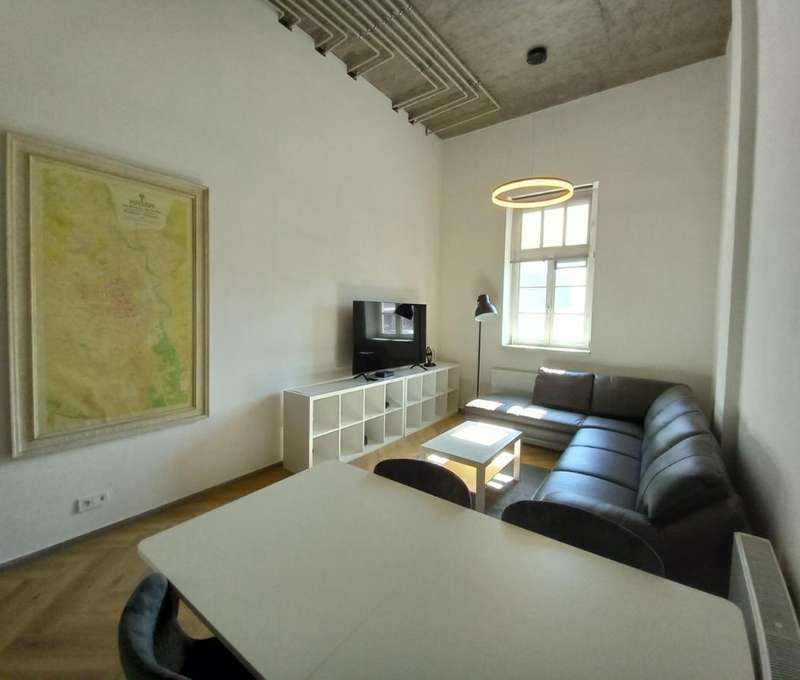 APARTMÁN S MEZANÍNOM (53 m²)