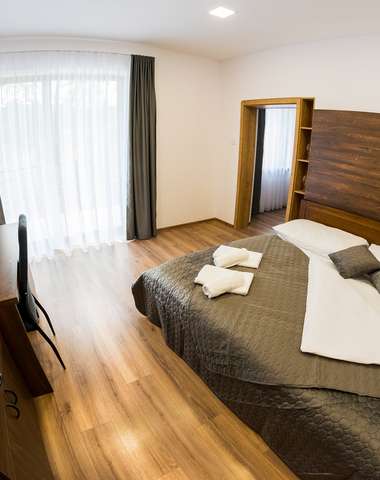 Apartmán 2 – Rodinná izba s dvomi spálňami (4 + 1)