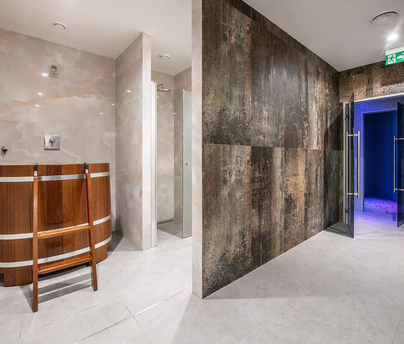 Ochladzovacie sprchy a ochladzovacia ponorná kaďa, GRAND HOTEL BELLEVUE****, Vysoké Tatry
