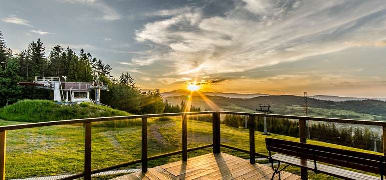 Lanovka pri Kompleks Beskid***