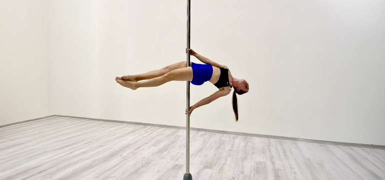 Intenzívny 4-týždňový kurz Pole Dance pre začiatočníkov