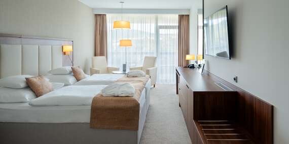 4-hviezdičkový Hotel Esplanade s polpenziou, wellness a extra procedúrou v termálnych kúpeľoch Piešťany/Piešťany