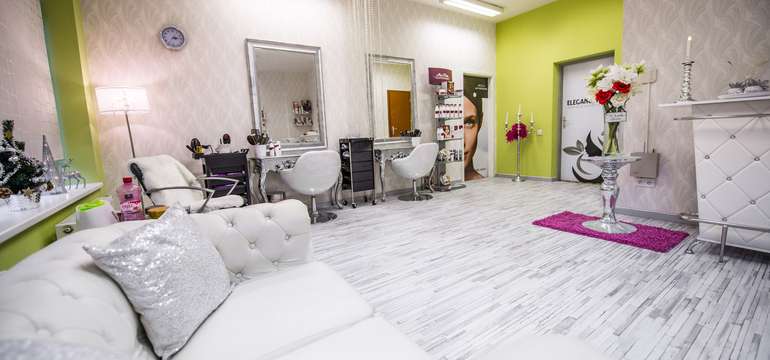 Príjemné a štýlové priestory salónu Elegancehair