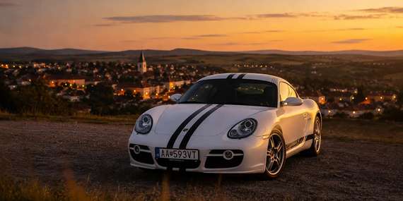 Zážitková jazda z pozície spolujazdca v Porsche: Pripútajte sa, vyrážame!/Bratislava, Trnava, Galanta, Nitra