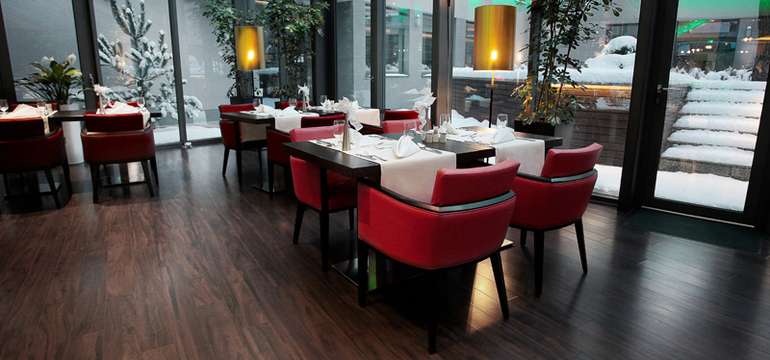 Lobby bar