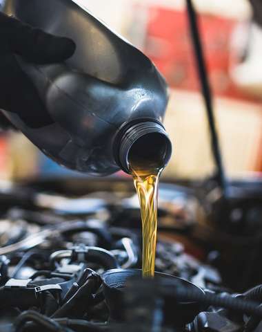 Výmena oleja a olejového filtra v Auto Klinic