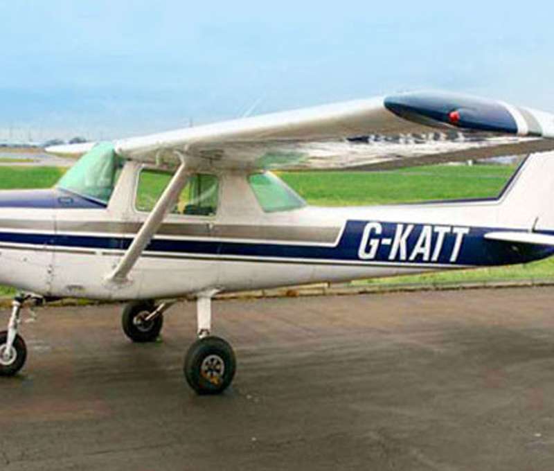 Tandemový zoskok z lietadla (Cessna 182P)