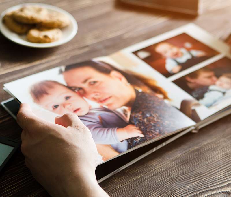 Vďaka fotoknihe sa o najmilšie spomienky môžete podeliť aj s blízkymi (ilustračné foto)