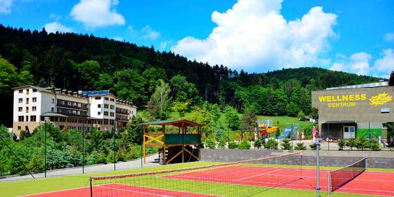 Víkendový pobyt s raňajkami a wellness v hoteli Javorna v srdci prírody Čergova/Drienica