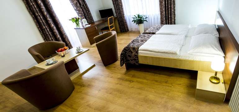 Hotel Granit Piešťany - kúpeľný ústav F. E. Scherera - izba