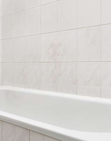Kúpeľňa v hoteli Meda**** s vlastným príslušenstvom, vaňou a WC