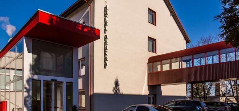 TP HOTEL DRUŽBA*** leží v pokojnom prírodnom prostredí