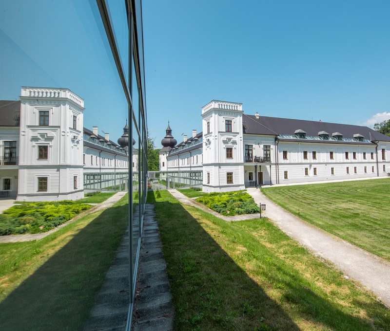 Málokde vás privíta taká atmosféra ako v kaštieli Château Appony****