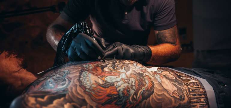 Piercing a tetovanie v salóne Story Ink