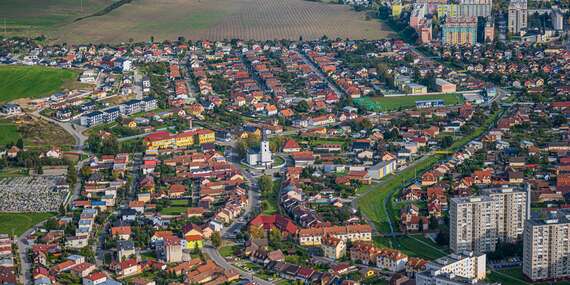 Prelet lietadlom LET L-13 SE VIVAT ponad Spiš s možnosťou pilotovania/Spišská Nová Ves