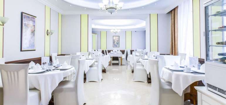 Reštaurácia SPA Hotela Panorama**** ponúka českú aj medzinárodnú kuchyňu