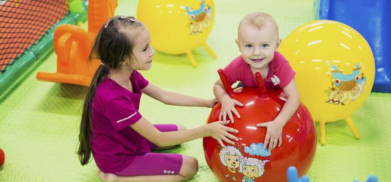 Za bránami vás čaká jedinečné indoorové ihrisko plné radosti a zábavy