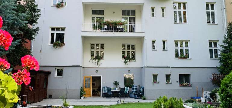 Hotel ARCUS garden je známy svojou krásnou záhradou, kde môžete aj grilovať