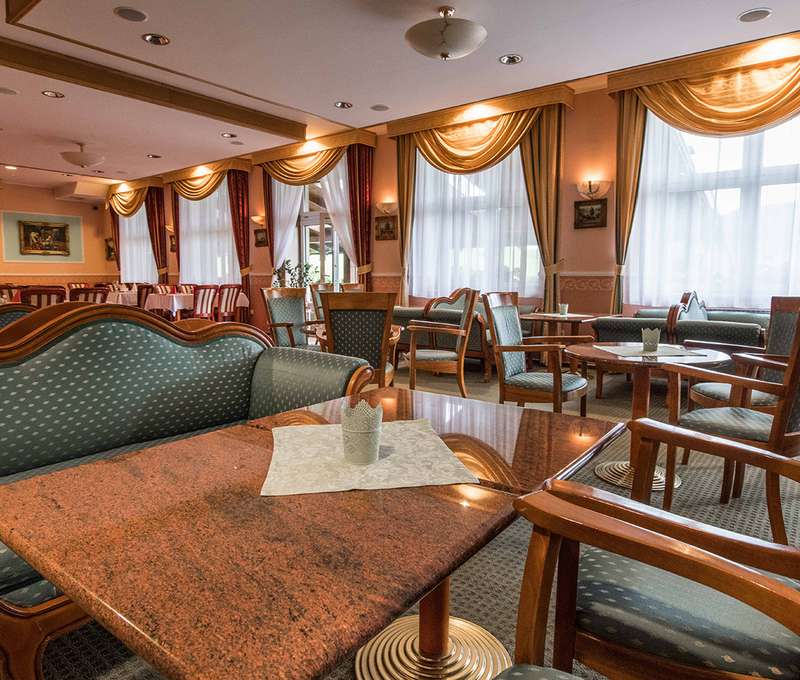 Hotel Bránica**** ponúka možnosť príjemného posedenia a široký sortiment gastronomických špecialít