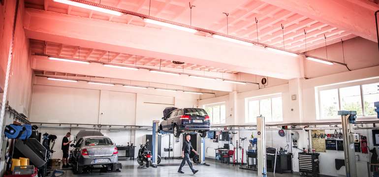 Výmena oleja s materiálom v cene a extra bonusom v servise Autoklinik